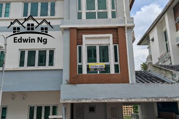 Brand New 3 Storey Semi-D, Original Unit at Sierra Vista, Bukit Jambul
