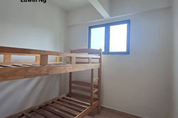 Silverton Condominium (Menara Perak)