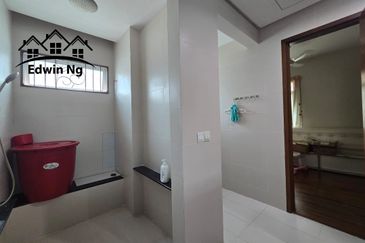 Bukit Dumbar Residences