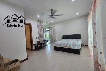 Bukit Dumbar Residences