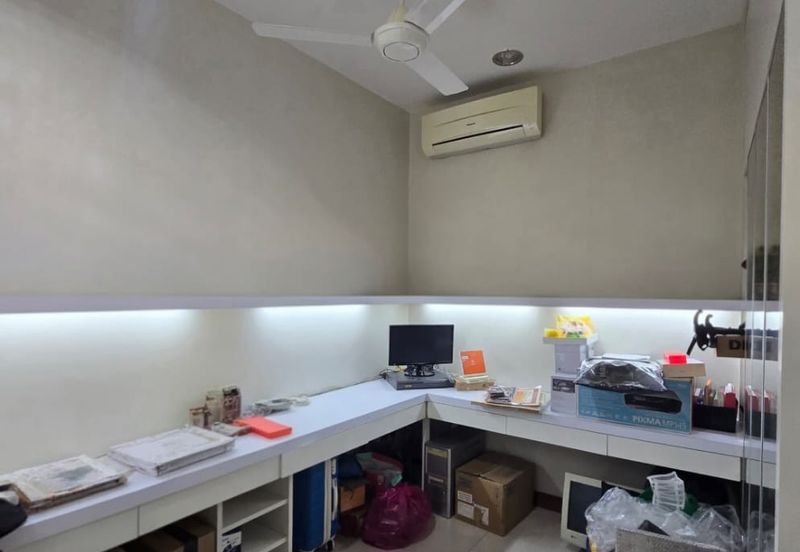 Bukit Dumbar Residences