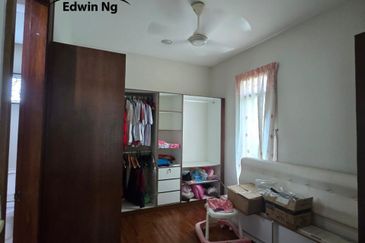 Bukit Dumbar Residences