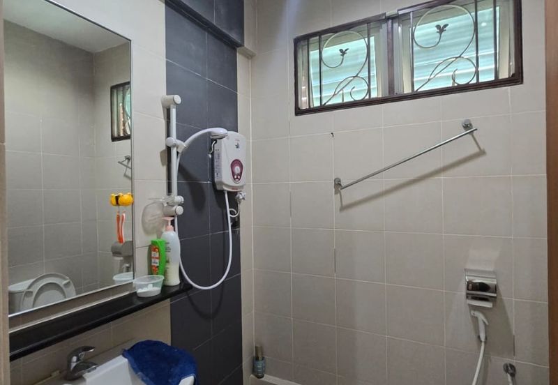 Bukit Dumbar Residences