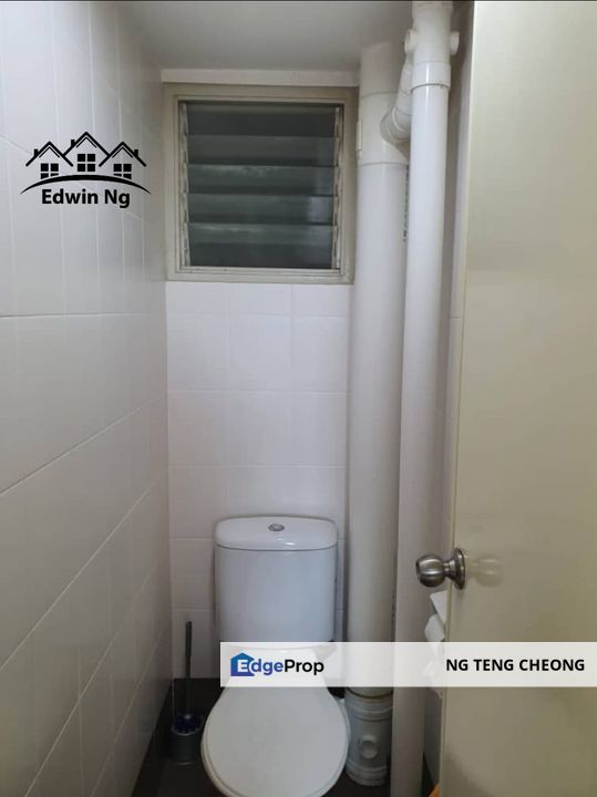 Centrio Avenue Apartment @ Gelugor, Middle Floor, Partly Furnished & Renovated, Penang, Gelugor