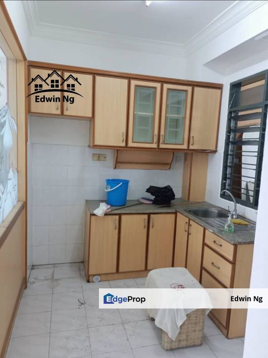 Sinar Bukit Dumbar Apartment, High Floor, Partially Furnished, 1 Carpark, Penang, Bukit Dumbar