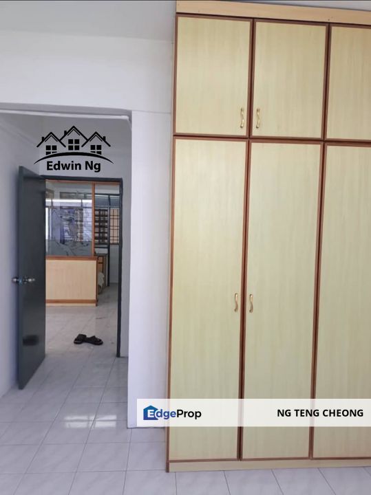 Sinar Bukit Dumbar Apartment, High Floor, Partially Furnished, 1 Carpark, Penang, Bukit Dumbar
