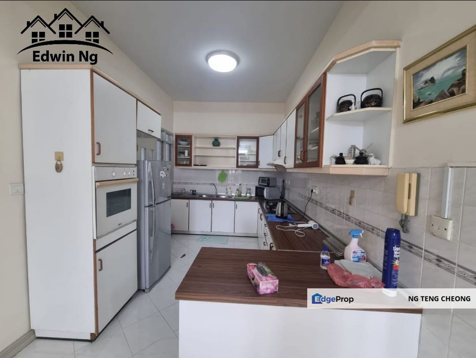 Sri York Condominium at Georgetown, Penthouse, Partially Furnished & Renovated, Penang, Georgetown