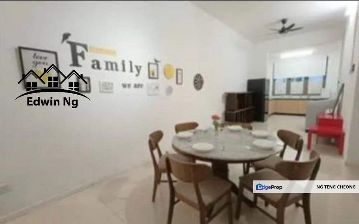 3 Storey Terrace House @ Raffel Residence 199, Gelugor, Unfurnished and Partly Renovated, Penang, Gelugor
