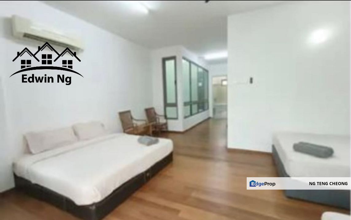 3 Storey Terrace House @ Raffel Residence 199, Gelugor, Unfurnished and Partly Renovated, Penang, Gelugor