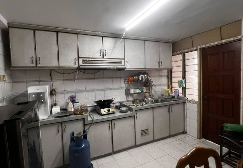 Pangsapuri Desa Sri Jaya