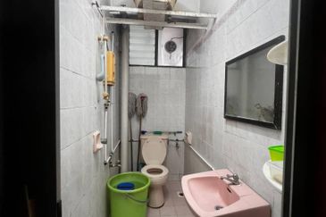 Pangsapuri Desa Sri Jaya