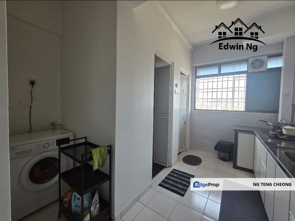 Sri Aman (Block C) Apartment at Relau, Low Floor, Fully Renovated Unit, Well Maintained Unit, Penang, Relau