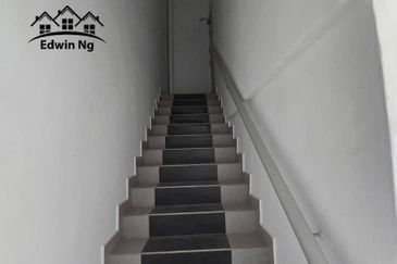 1.5 Storey Semi-D Factory/Warehouse @ Kawasan Perindustrian Valdor, Sungai Bakap, Near Golden Gateway, Batu Kawan