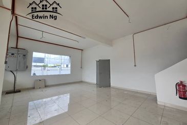 1.5 Storey Semi-D Factory/Warehouse @ Kawasan Perindustrian Valdor, Sungai Bakap, Near Golden Gateway, Batu Kawan