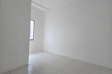 2 Storey Terrace House, CORNER ORIGINAL UNIT at Aster Villa, Simpang Ampat