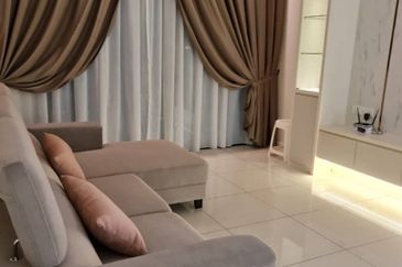 Queens Residences @ Queens Waterfront