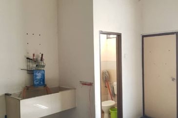 1.5 Storey Terrace Factory / Warehouse at Fortune Park Light Industrial, Jelutong