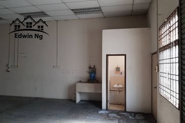 1.5 Storey Terrace Factory / Warehouse at Fortune Park Light Industrial, Jelutong