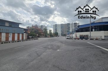 1.5 Sty Semi-D Factory @ Taman Industri Dahlia, Mak Mandin, Butterworth, Seberang Perai