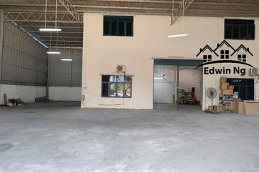 1.5 Storey Semi-D Factory/Warehouse @ Kawasan Industri Ringan Permatang Tinggi, Bukit Mertajam