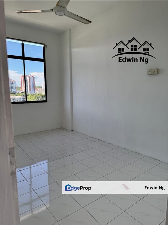 Desa Permai Indah Apartment at Sungai Dua, Middle Floor, Original Corner Unit, Penang, Sungai Dua (Island)