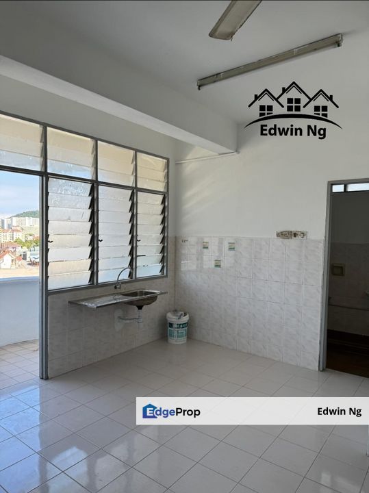 Desa Permai Indah Apartment at Sungai Dua, Middle Floor, Original Corner Unit, Penang, Sungai Dua (Island)