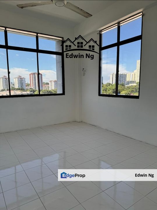 Desa Permai Indah Apartment at Sungai Dua, Middle Floor, Original Corner Unit, Penang, Sungai Dua (Island)