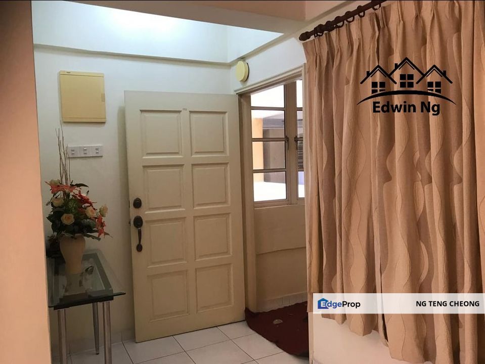 Gold Coast Resort Condo at Bayan Indah (Near Queensbay Mall), Low Floor Unit, Fully Furnished & Renovated, Penang, Sungai Nibong