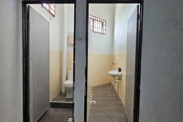 Ground Floor Light Industrial Factory/Warehouse at Kawasan Perindustrian Teras Jaya, Butterworth