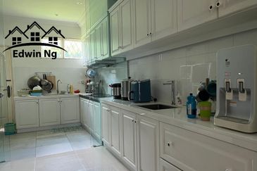 Bukit Dumbar Residences