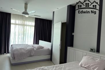 Bukit Dumbar Residences