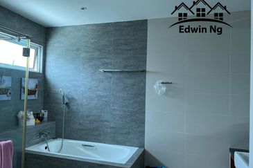 Bukit Dumbar Residences