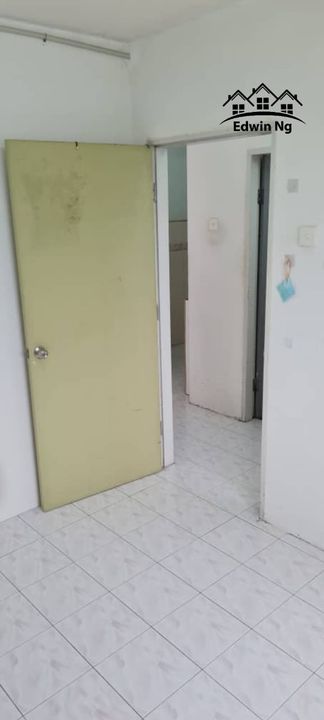Taman Kristal Apartment at Tanjung Tokong, High Floor Corner Unit, Unfurnished, Penang, Tanjung Tokong
