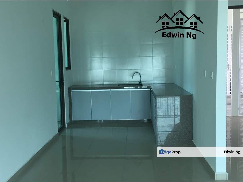 Tree Sparina at Bayan Lepas, Middle Floor, Corner Unit, Airport View & Sea View, Penang, Bayan Lepas