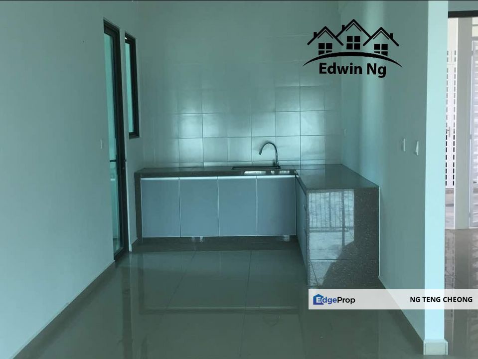 Tree Sparina at Bayan Lepas, Middle Floor, Corner Unit, Airport View & Sea View, Penang, Bayan Lepas