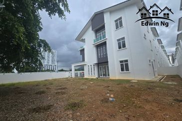 3 Storey Zero Lot Bungalow, End Lot, Spacious Land, Taman Lembah Permai, Kota Permai, Bukit Mertajam