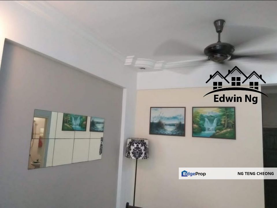 Saujana Damai Apartment at Bayan Lepas, Middle Floor, Partly Furnished, Airport View and Seaview, Penang, Bayan Lepas