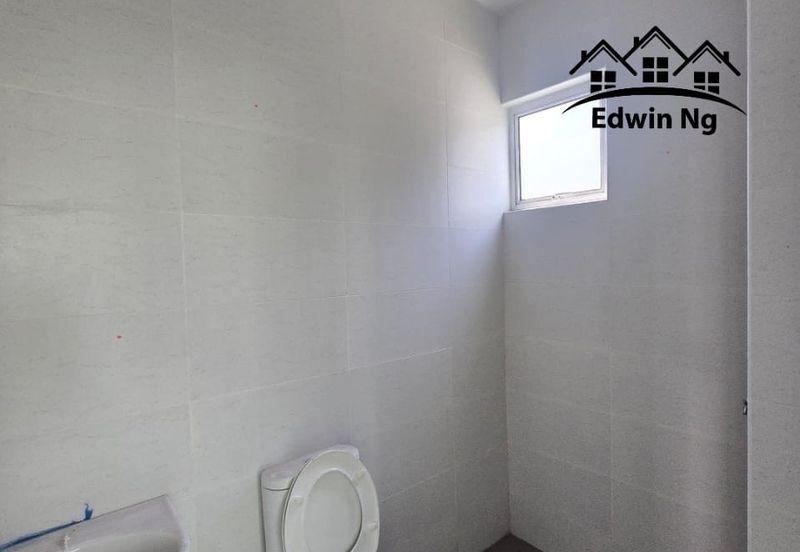 3 Storey Bungalow Villa at Garden Residency, Machang Bubok, Alma