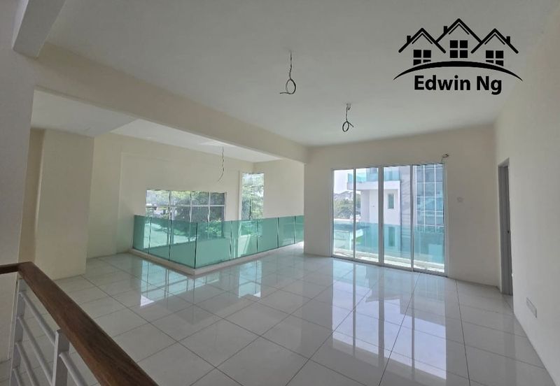 3 Storey Bungalow Villa at Garden Residency, Machang Bubok, Alma