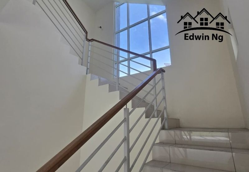 3 Storey Bungalow Villa at Garden Residency, Machang Bubok, Alma