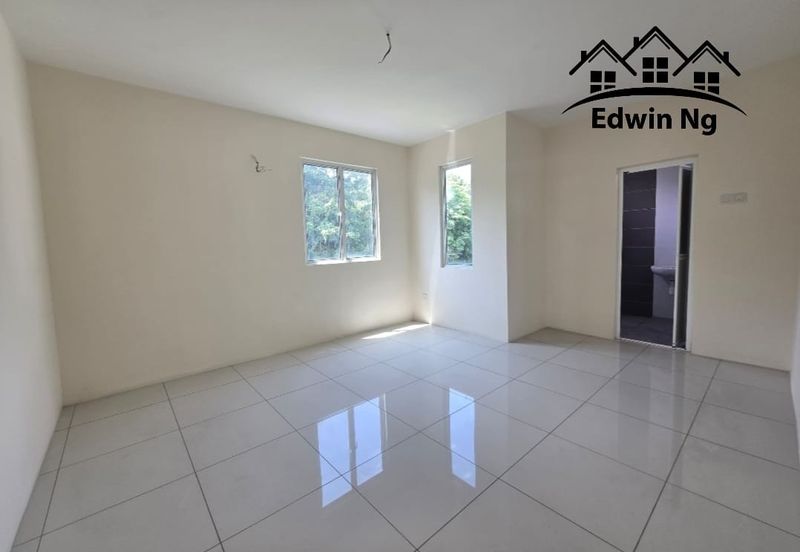 3 Storey Bungalow Villa at Garden Residency, Machang Bubok, Alma