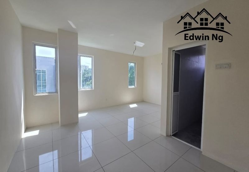 3 Storey Bungalow Villa at Garden Residency, Machang Bubok, Alma