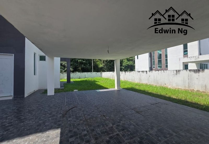 3 Storey Bungalow Villa at Garden Residency, Machang Bubok, Alma
