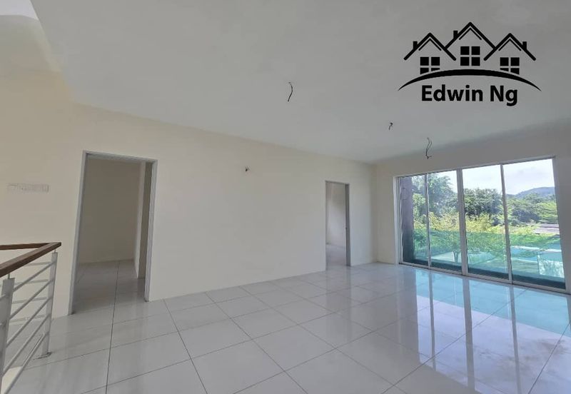 3 Storey Bungalow Villa, Corner Unit at Garden Residency, Machang Bubok, Alma