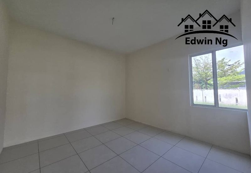 3 Storey Bungalow Villa, Corner Unit at Garden Residency, Machang Bubok, Alma