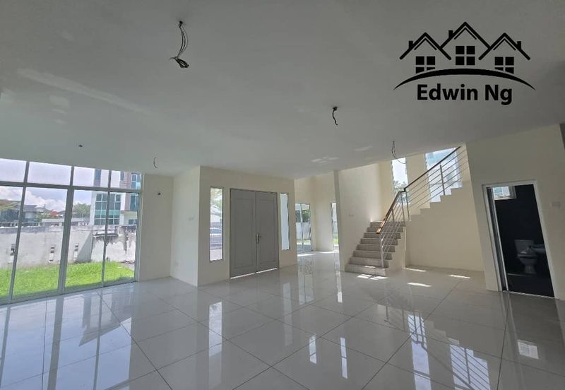 3 Storey Bungalow Villa, Corner Unit at Garden Residency, Machang Bubok, Alma