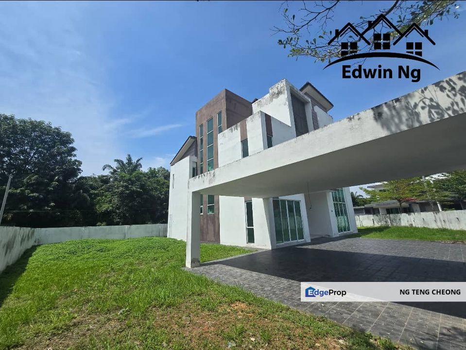 3 Storey Bungalow Villa, Corner Unit at Garden Residency, Machang Bubok, Alma, Penang, Bukit Mertajam