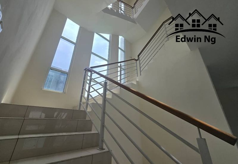 3 Storey Bungalow Villa, Corner Unit at Garden Residency, Machang Bubok, Alma