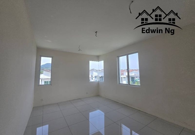 3 Storey Bungalow Villa, Corner Unit at Garden Residency, Machang Bubok, Alma