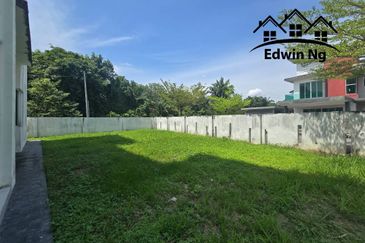 3 Storey Bungalow Villa, Corner Unit at Garden Residency, Machang Bubok, Alma